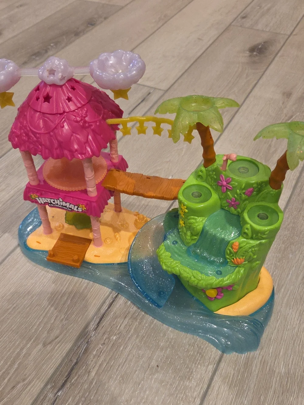 Spin Master Games Hatchimals Colleggtibles Tropical Party Playset